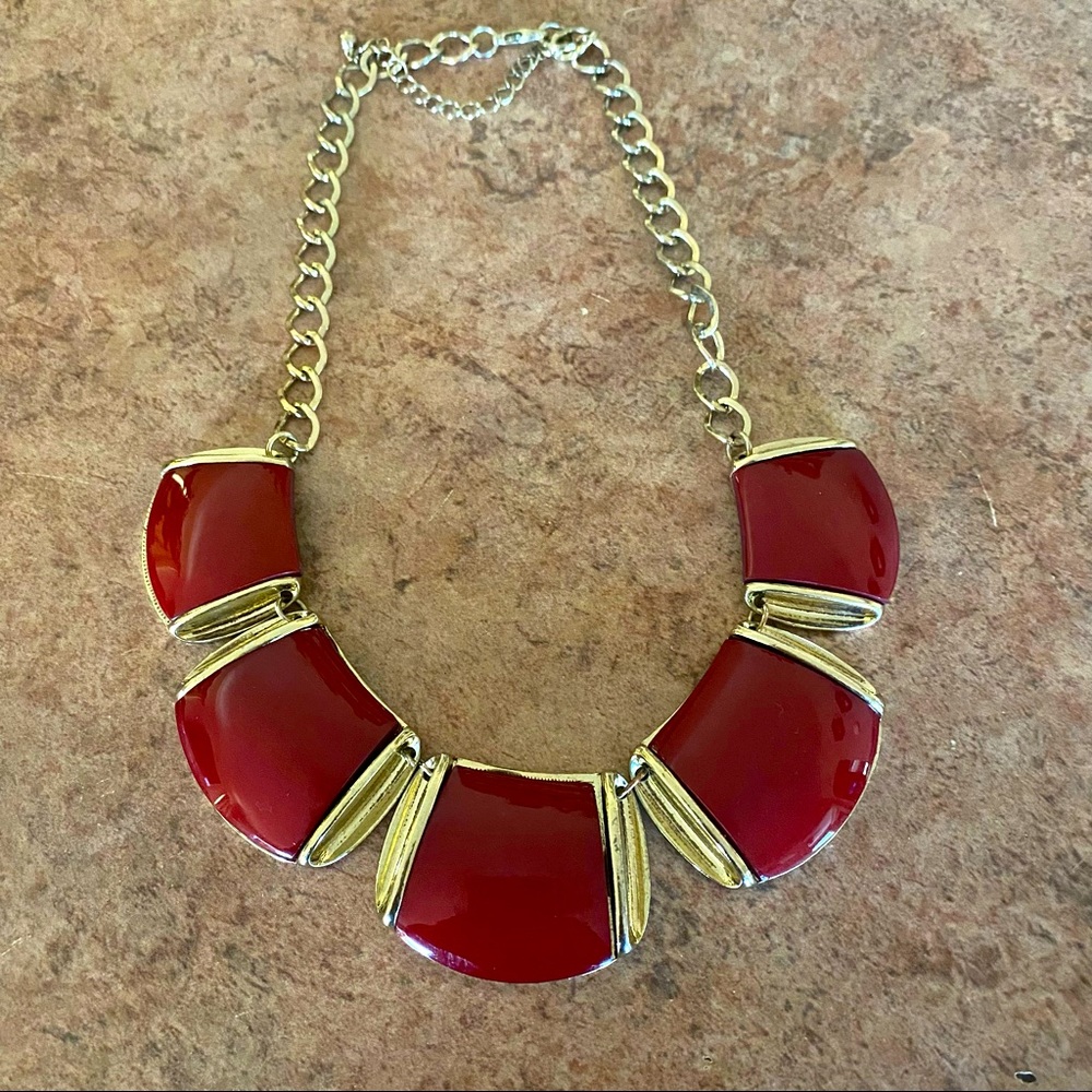 💕Cute Gold & Maroon Necklace